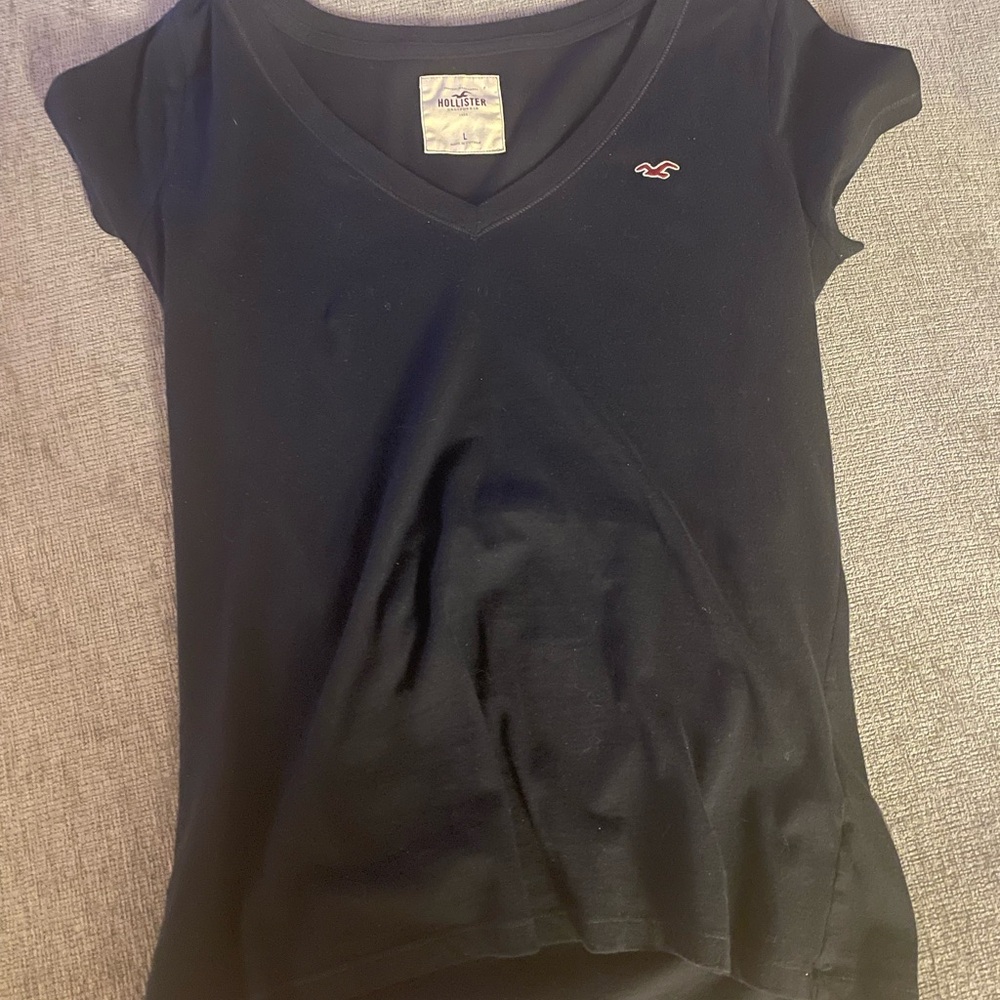 Vintage y2k Hollister Women's Classic Black Tee